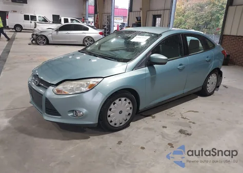 2012 Ford Focus Se z USA, uszkodzony, nr VIN 1FAHP3F24CL352533